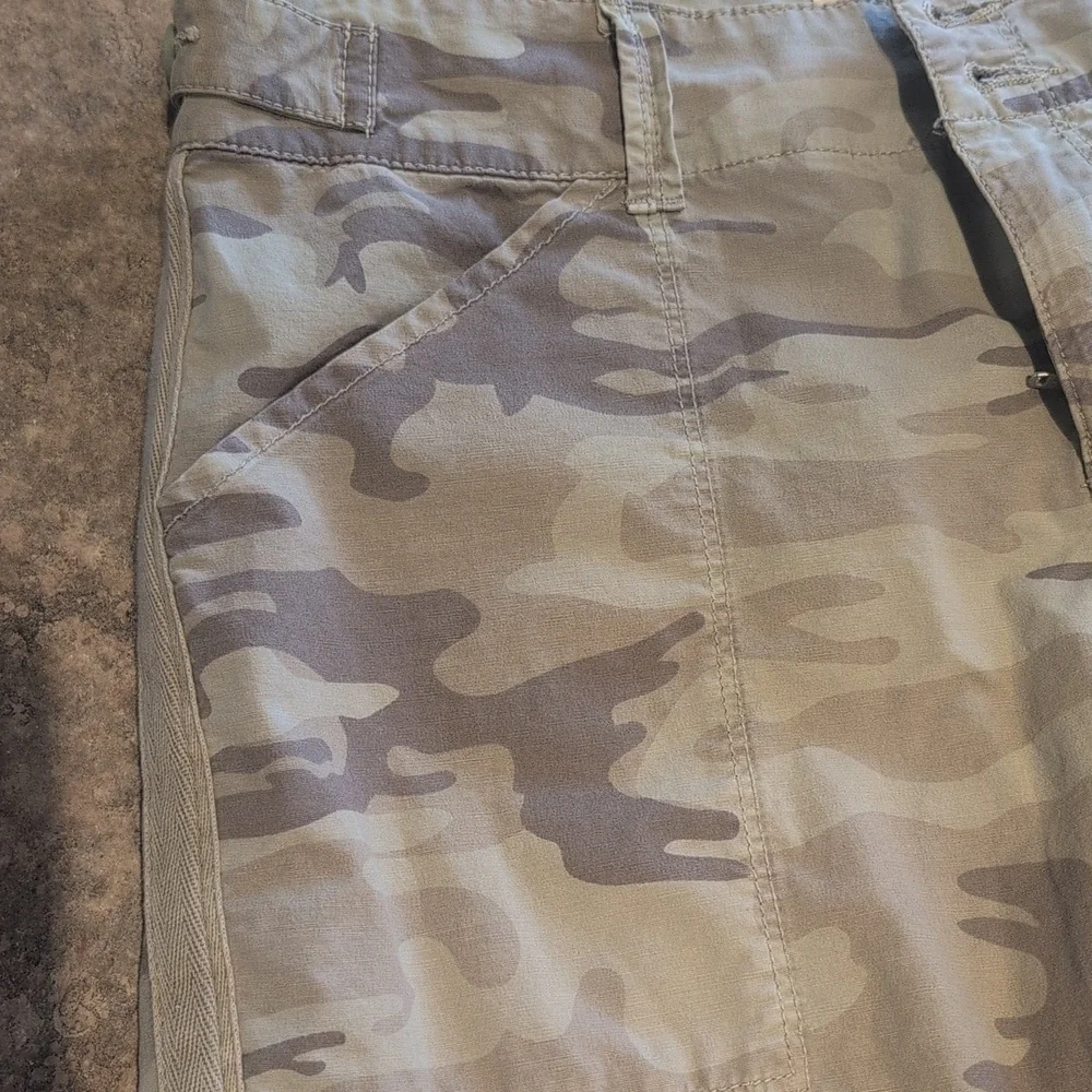 Sanctuary Terrain Crop Camp Pant - Picture 3 of 6